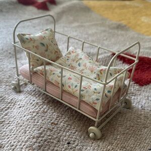 Maileg Micro Cot Bed In Rose